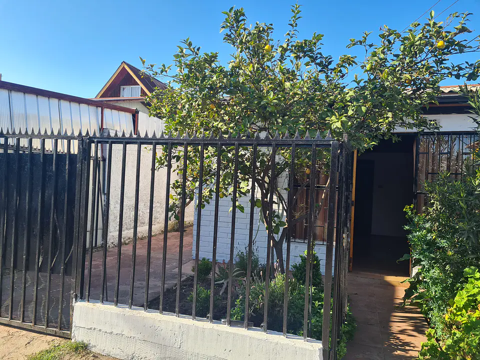 CASA PSJE GRAFITO 1476COMUNA DE LA FLORIDA. 13