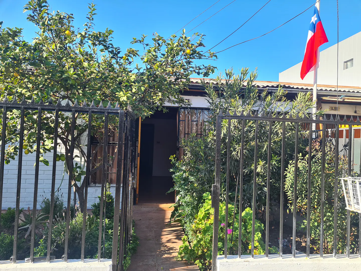 CASA PSJE GRAFITO 1476COMUNA DE LA FLORIDA. 16