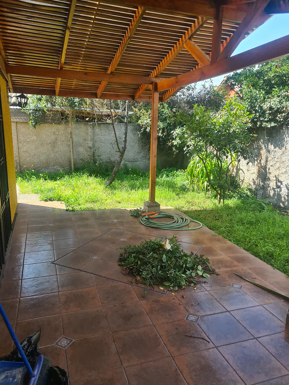 SE VENDE CASA AISLADA PSJE LOS SAUCES ESQUINA STA ELVIRA COMUNA DE LA FLORIDA ALTO 3