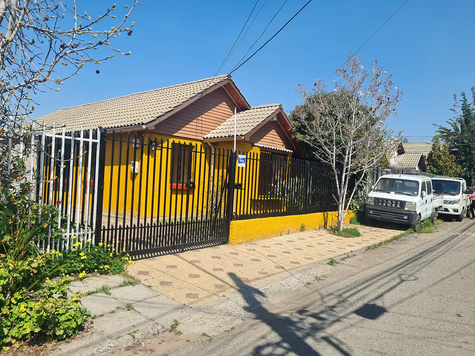 SE VENDE CASA AISLADA PSJE LOS SAUCES ESQUINA STA ELVIRA COMUNA DE LA FLORIDA ALTO 7