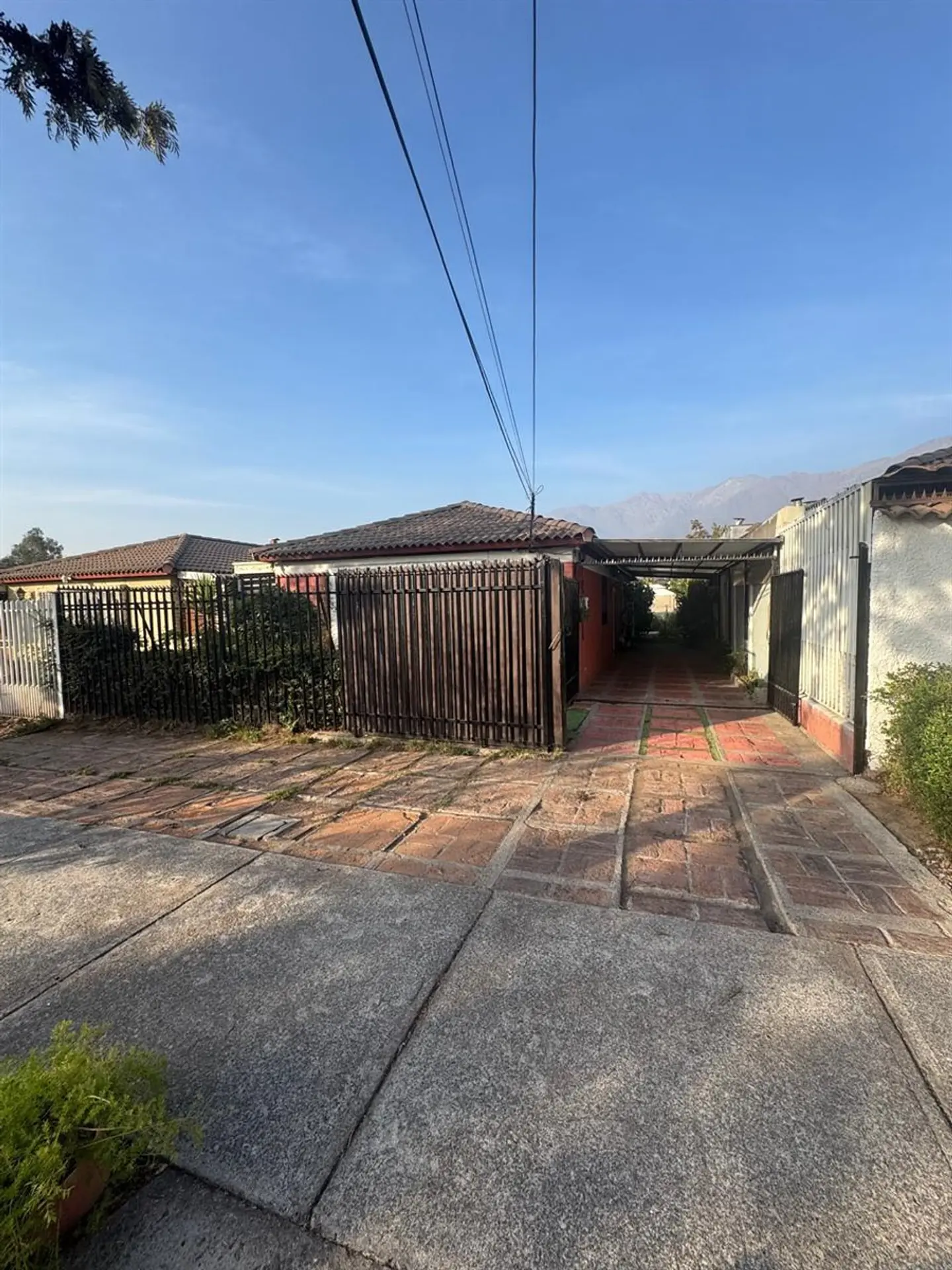 SE VENDE CASA AISLADA CONDOMINIO CALLE ALIHUEN CON GERONIMO DE ALDERETE COMUNA DE LA FLORIDA 24