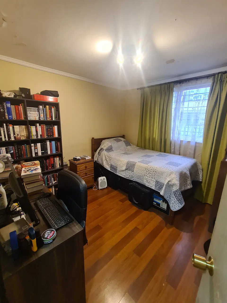 SE VENDE CASA UN PISO EN JUAN DE PINEDA A PASOS  DE AV WALKER MARTINEZ COMUNA LA FLORIDA 15