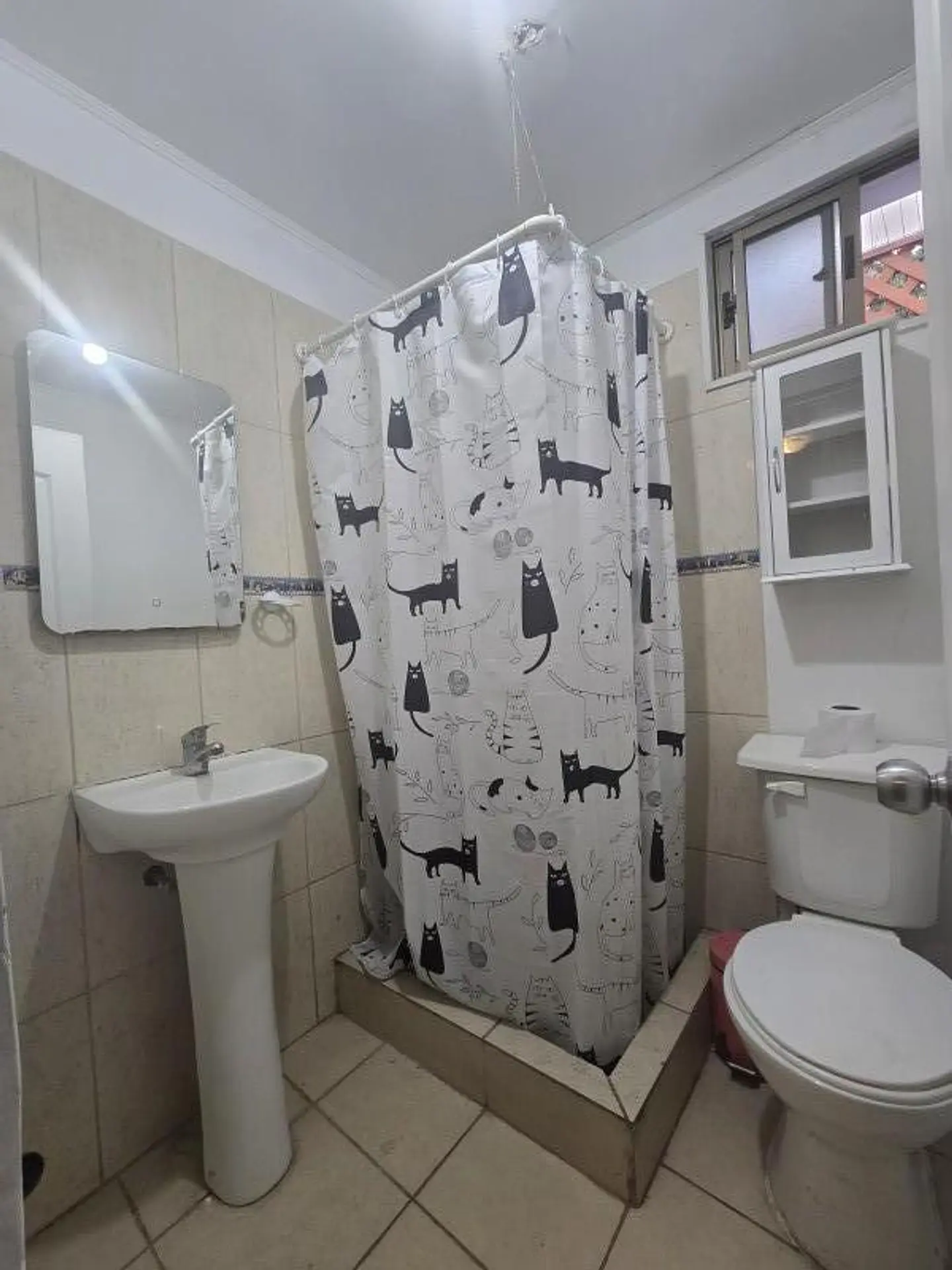 SE VENDE CASA 2 PISOS ESQUINA GERONIMO DE ALDERETE CON MARCELA PAZ COMUNA LA FLORIDA ALTO 9