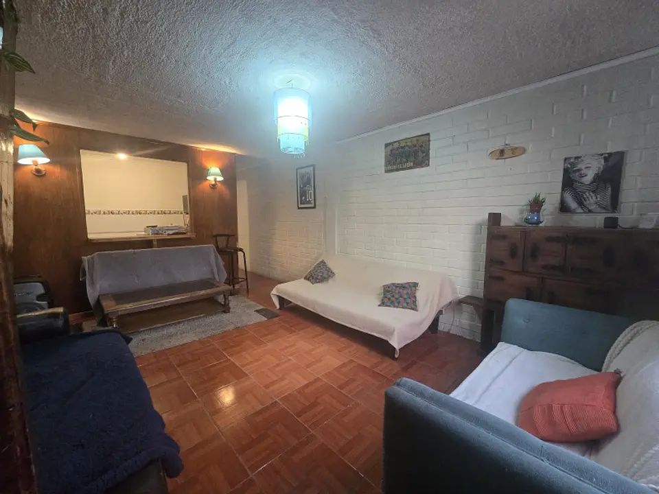 SE VENDE CASA 2 PISOS ESQUINA GERONIMO DE ALDERETE CON MARCELA PAZ COMUNA LA FLORIDA ALTO 11