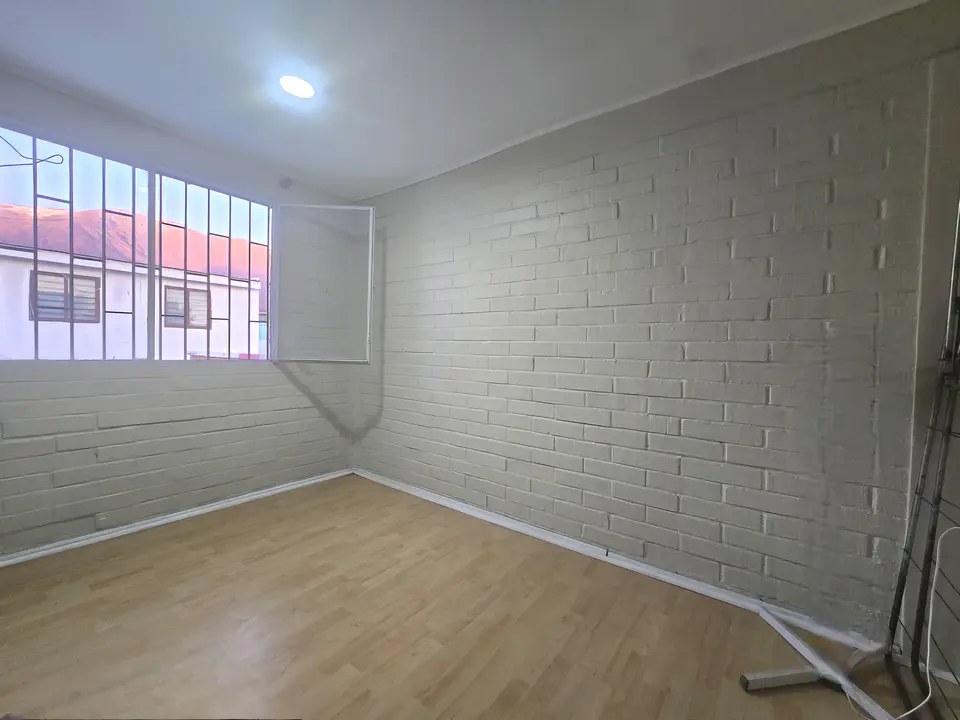 SE VENDE CASA 2 PISOS ESQUINA GERONIMO DE ALDERETE CON MARCELA PAZ COMUNA LA FLORIDA ALTO 14