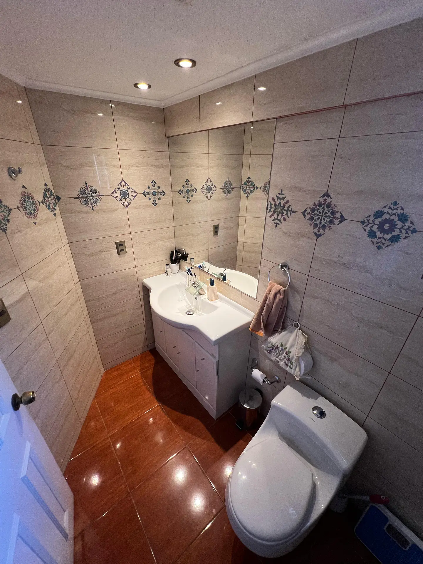 SE VENDE CASA EN NUESTRA SRA DEL CARMEN 9585 ESQUINA STA INES COMUNA ALTO LA FLORIDA 3