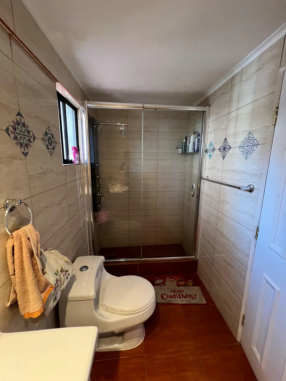 SE VENDE CASA EN NUESTRA SRA DEL CARMEN 9585 ESQUINA STA INES COMUNA ALTO LA FLORIDA 4