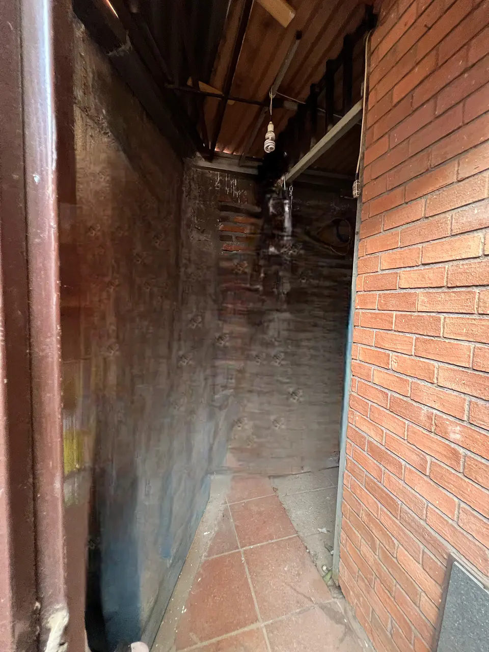 SE VENDE CASA EN NUESTRA SRA DEL CARMEN 9585 ESQUINA STA INES COMUNA ALTO LA FLORIDA 23