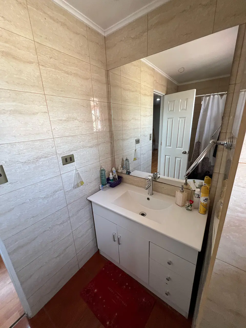 SE VENDE CASA EN NUESTRA SRA DEL CARMEN 9585 ESQUINA STA INES COMUNA ALTO LA FLORIDA 26