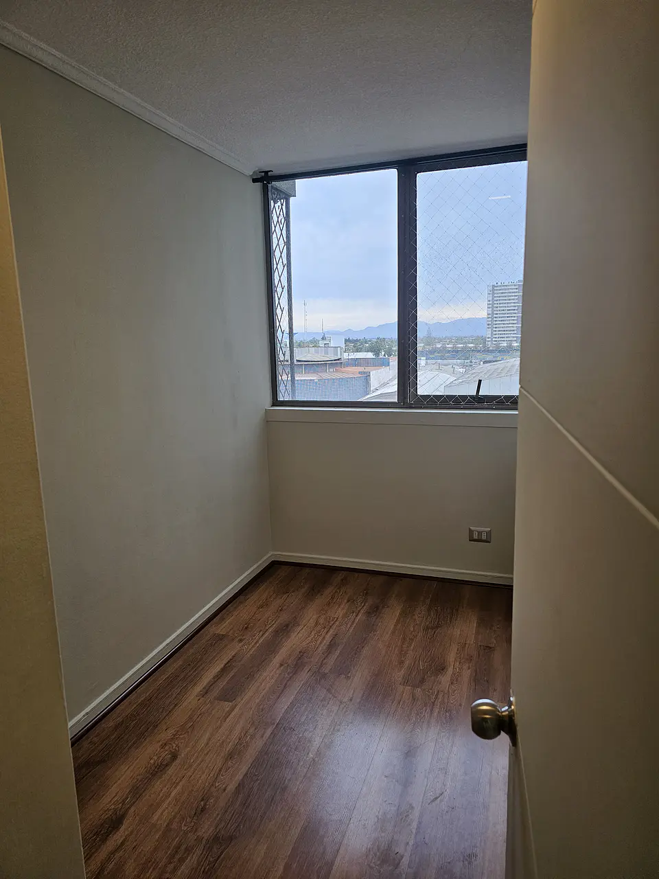 ARRIENDO DPTO EN CALLE FUENZALIDA URREJOLA 125 COMUNA LA CISTERNA 10