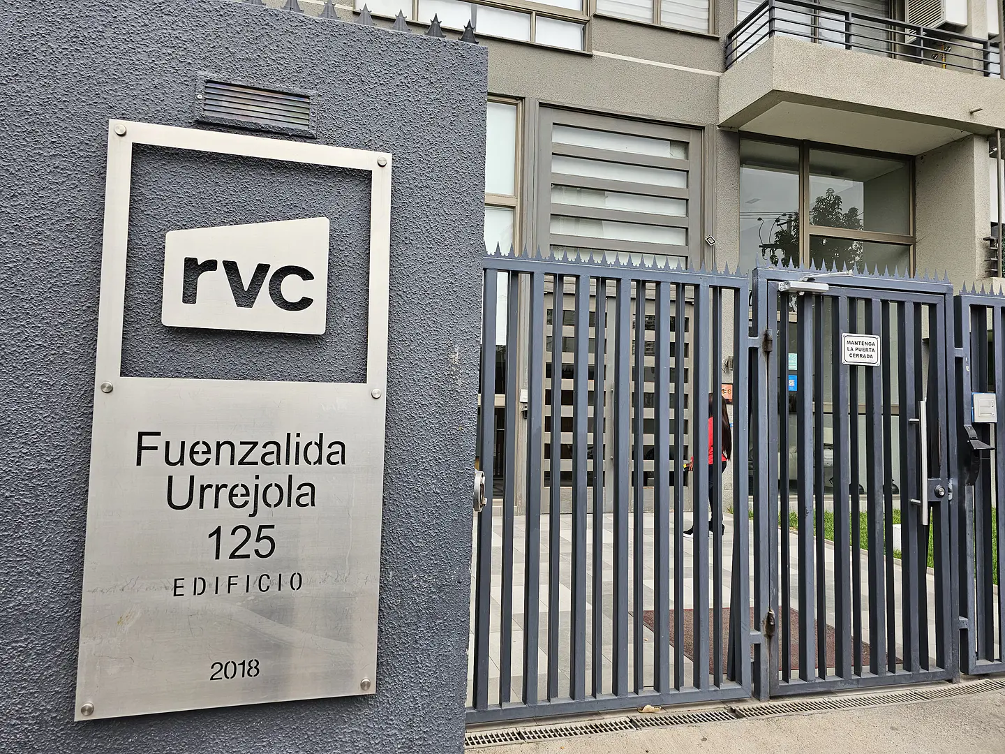 ARRIENDO DPTO EN CALLE FUENZALIDA URREJOLA 125 COMUNA LA CISTERNA 1