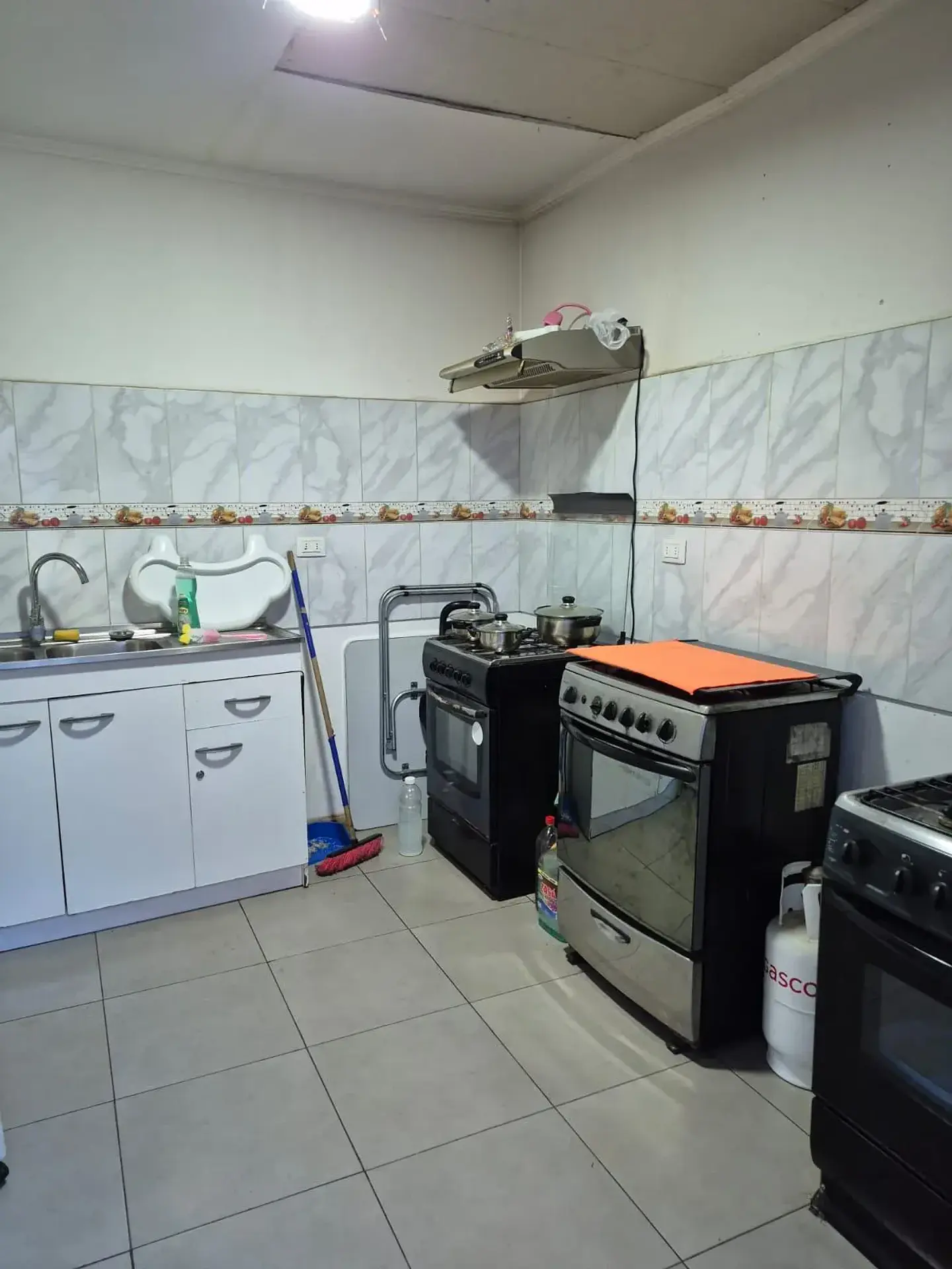 SE VENDE CASA EN MARURI 293 COMUNA DE INDEPENDENCIA 4