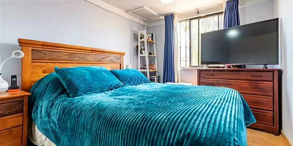 SE VENDE CASA DE 2 PISOS EN GERONIMO DE ALDERETE / A 50 MTR DE AV LA FLORIDA. 8