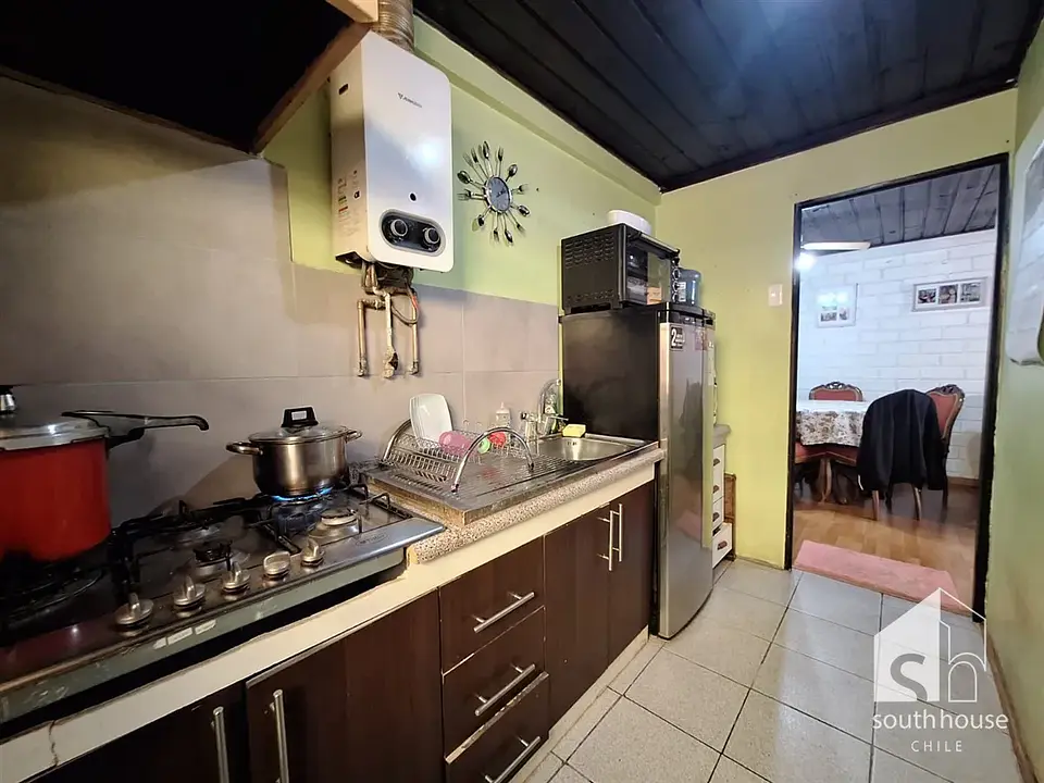   SE VENDE CASA AV PERU ESQUINA GERONIMO DE ALDARETE COMUNA DE LA FLORIDA 14