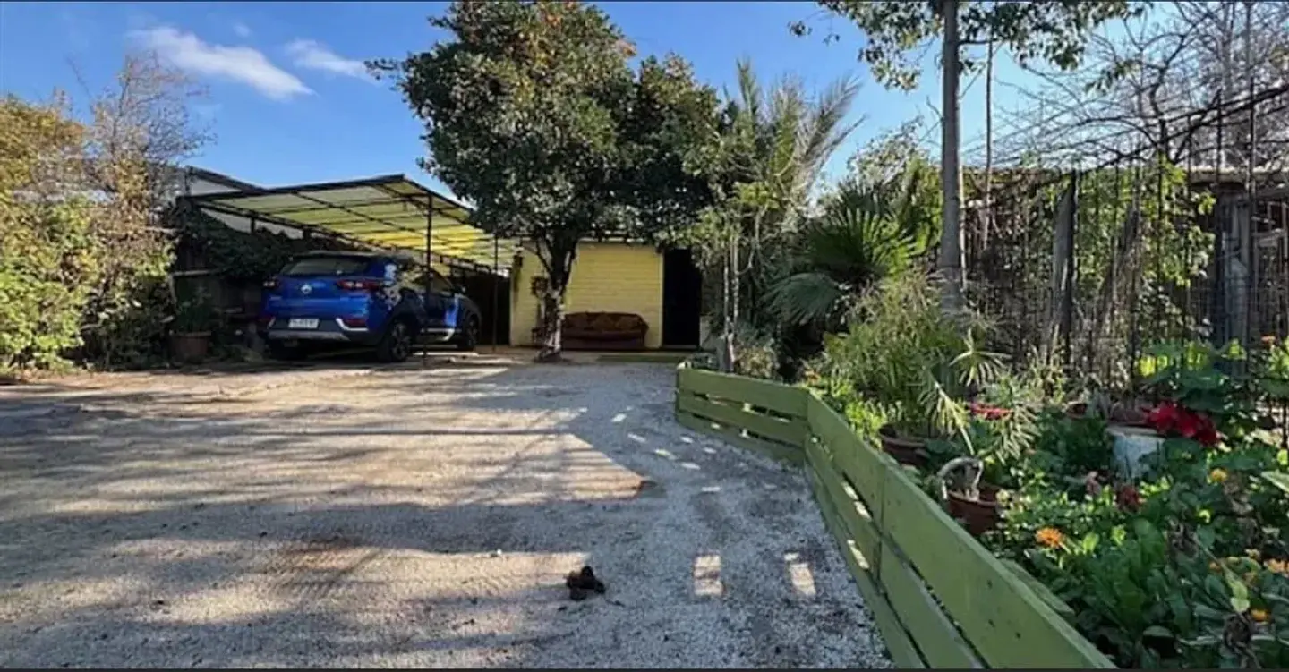   SE VENDE CASA AV PERU ESQUINA GERONIMO DE ALDARETE COMUNA DE LA FLORIDA 19