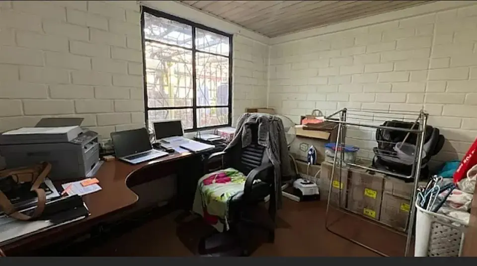   SE VENDE CASA AV PERU ESQUINA GERONIMO DE ALDARETE COMUNA DE LA FLORIDA 21