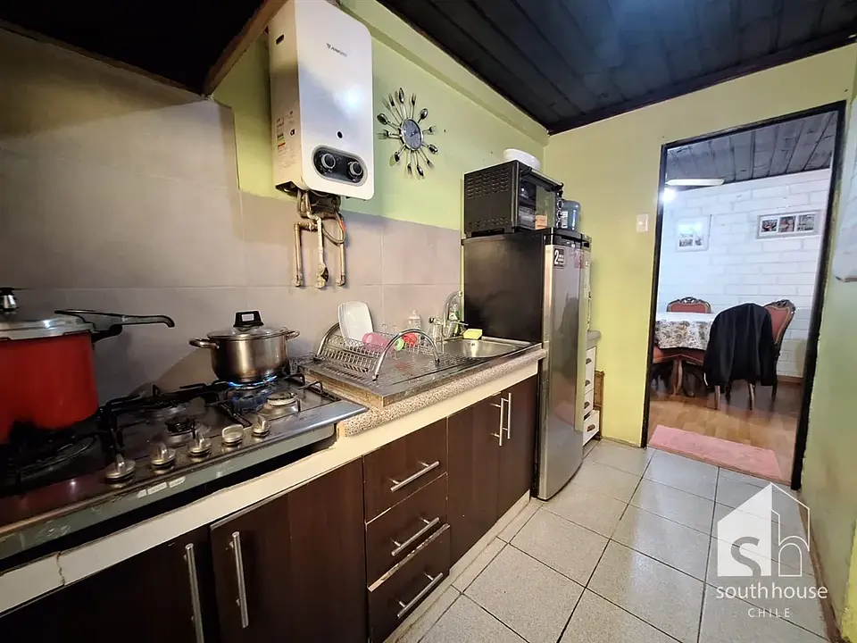   SE VENDE CASA AV PERU ESQUINA GERONIMO DE ALDARETE COMUNA DE LA FLORIDA 23