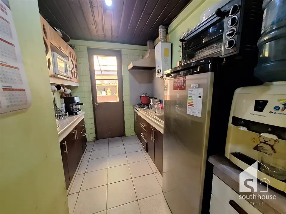   SE VENDE CASA AV PERU ESQUINA GERONIMO DE ALDARETE COMUNA DE LA FLORIDA 34
