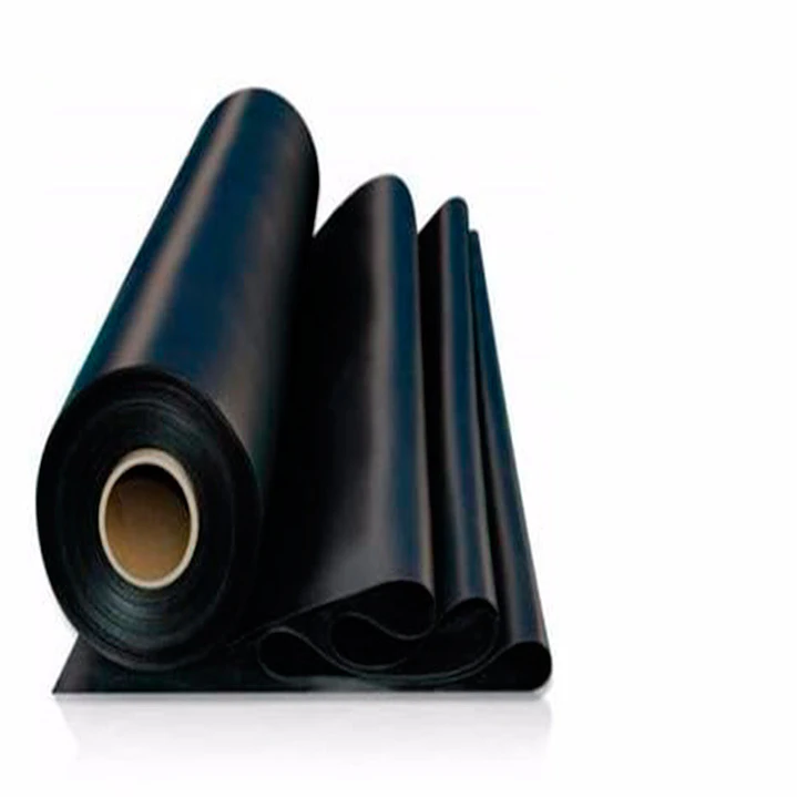 Plástico negro recuperado ancho 6 mts x largo 70 mts calibre