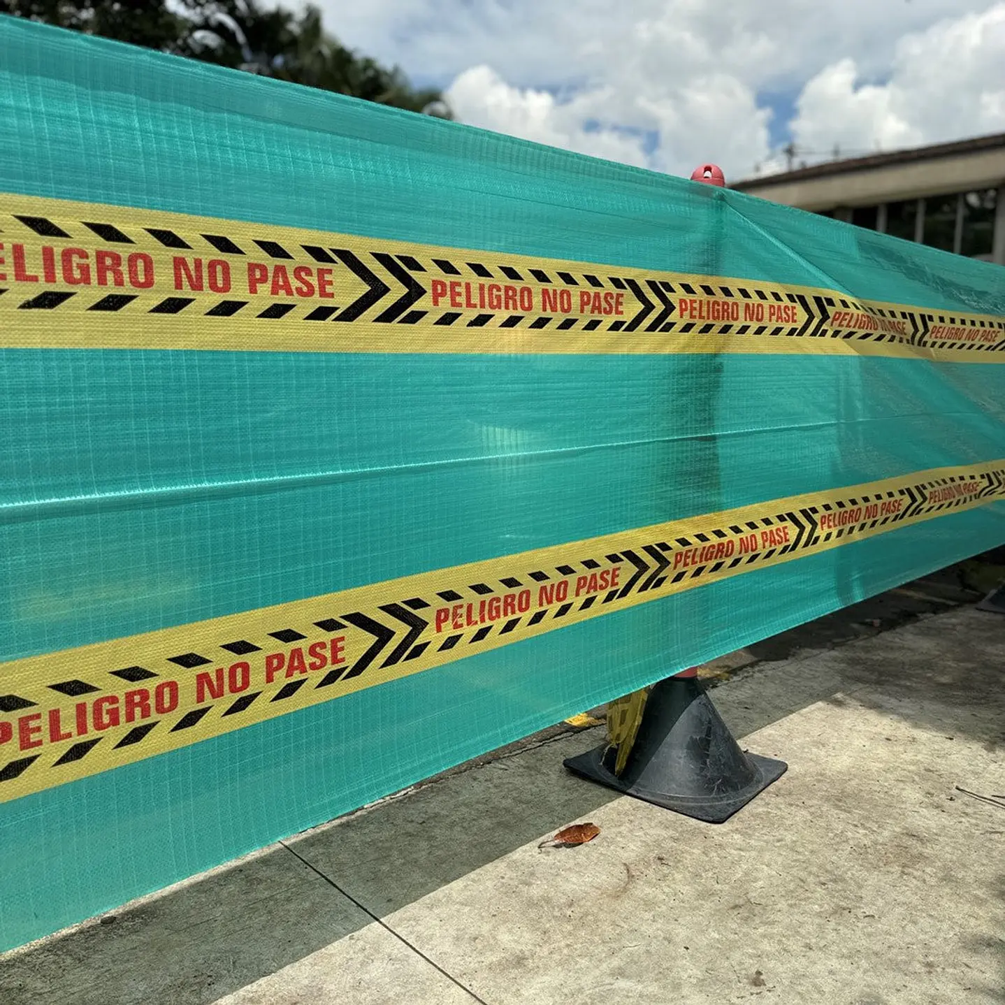 Tela Polipropileno Peligro Cerramiento 1.04 x 100M Verde