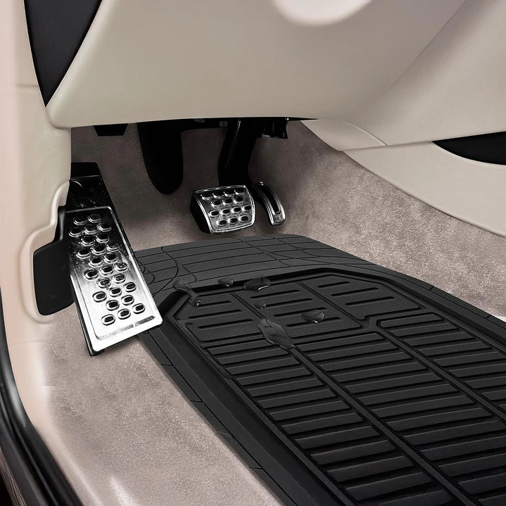 Brookstone Juego Tapetes Antiderrames Auto 4 Pzas