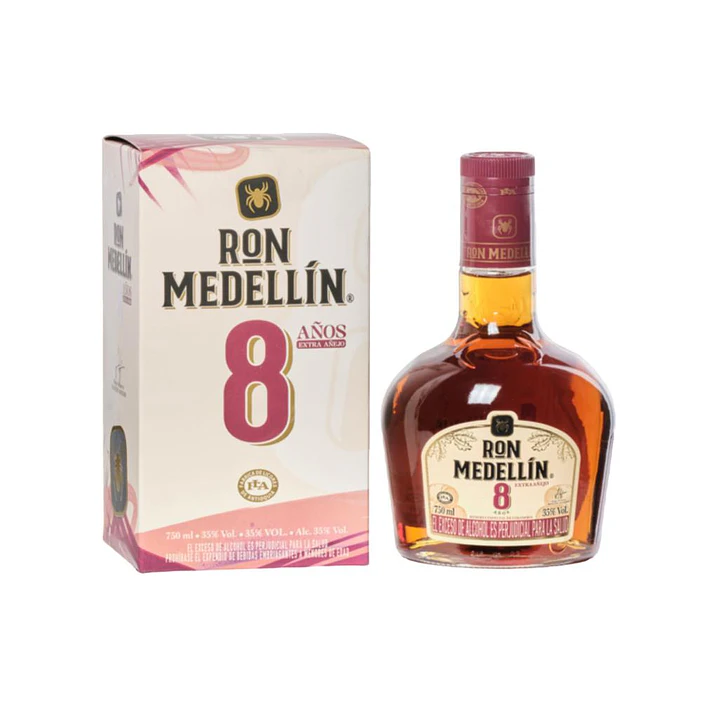 Ron Medellín Extra Añejo 8 Años 750 mL