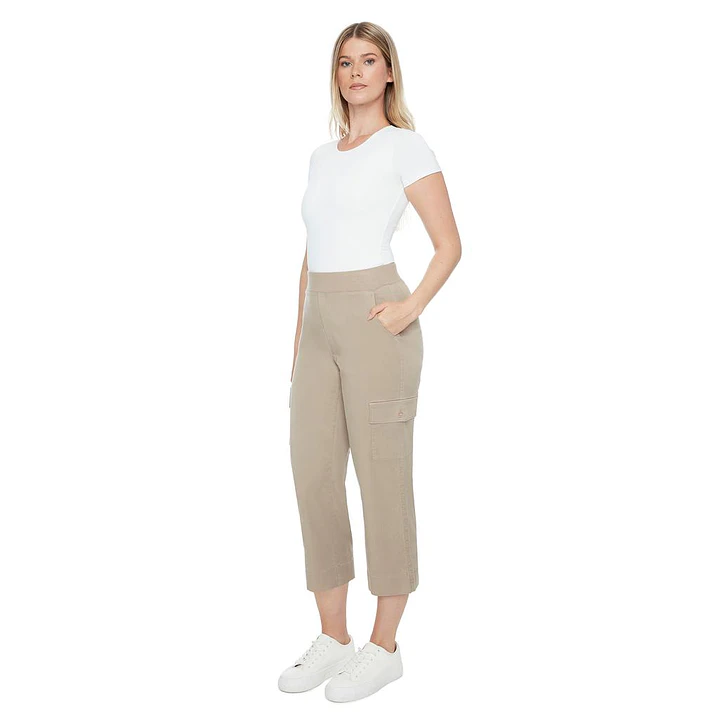 S.C. and Co Pantalón Corto con Cintura Elástica Mujer