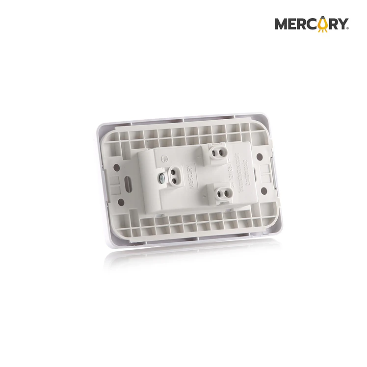 Toma doble polo tierra Mercury blanco 118Z 06 ETI11 2