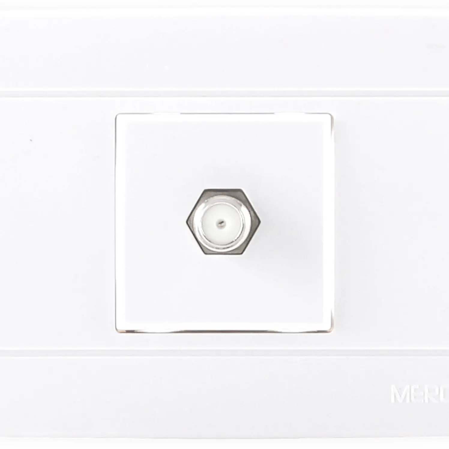 Toma coaxial Mercury blanco 118Z 18 ETI15