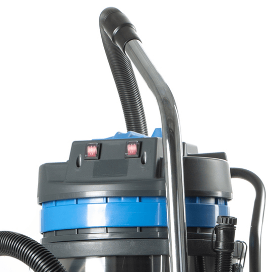 Aspiradora Industrial Polvo / Agua 70 litros dos motores