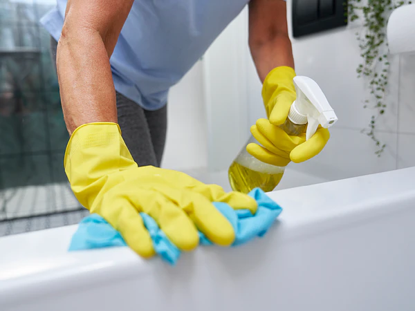 Errores comunes al limpiar el baño... y cómo evitarlos