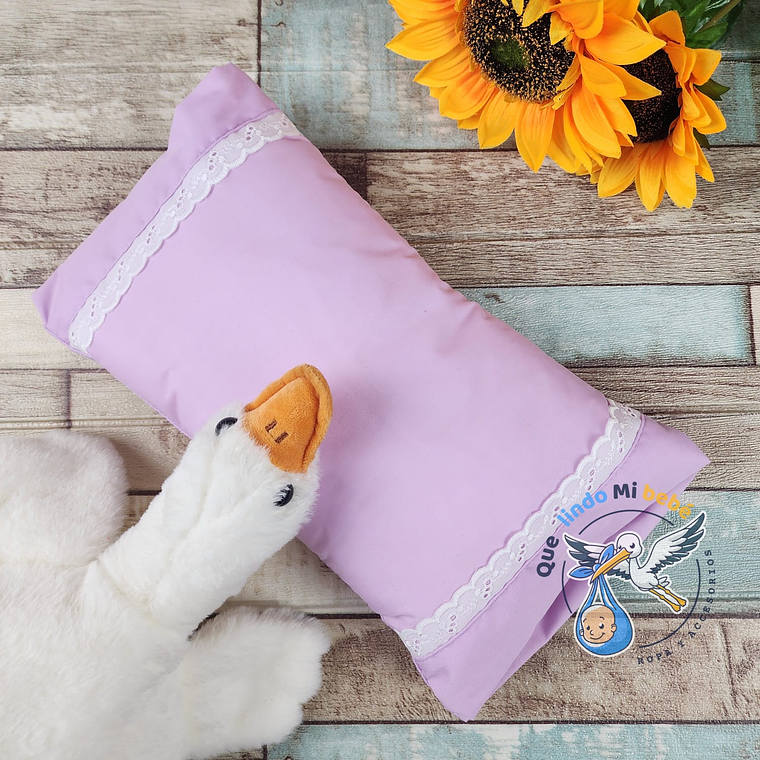 Almohadita con Funda Lila 1