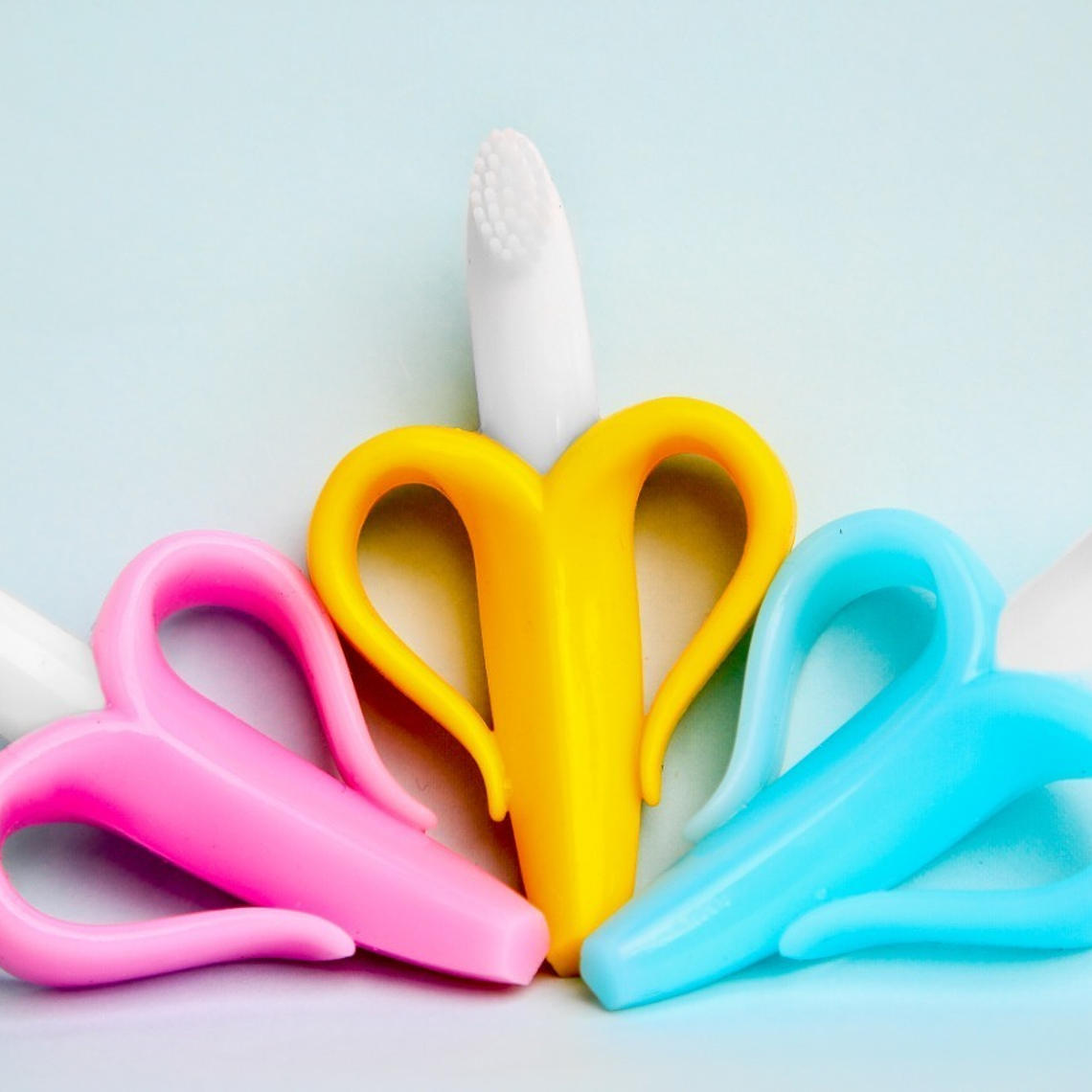 Mordedor Cepillo Banana Celeste 2