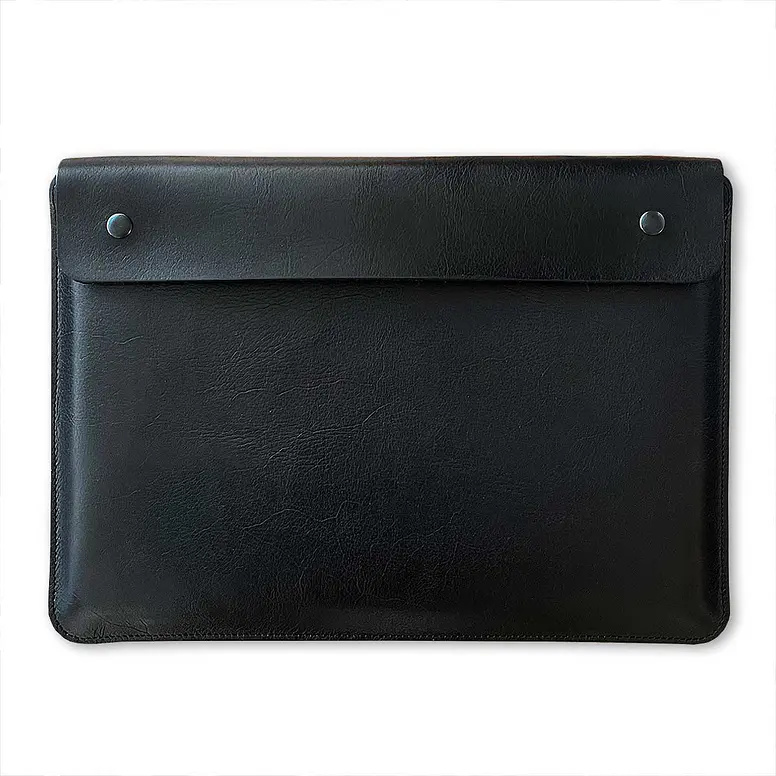 FUNDA CUERO ACOLCHADO PARA MACBOOK Y NOTEBOOK NEGRO 1