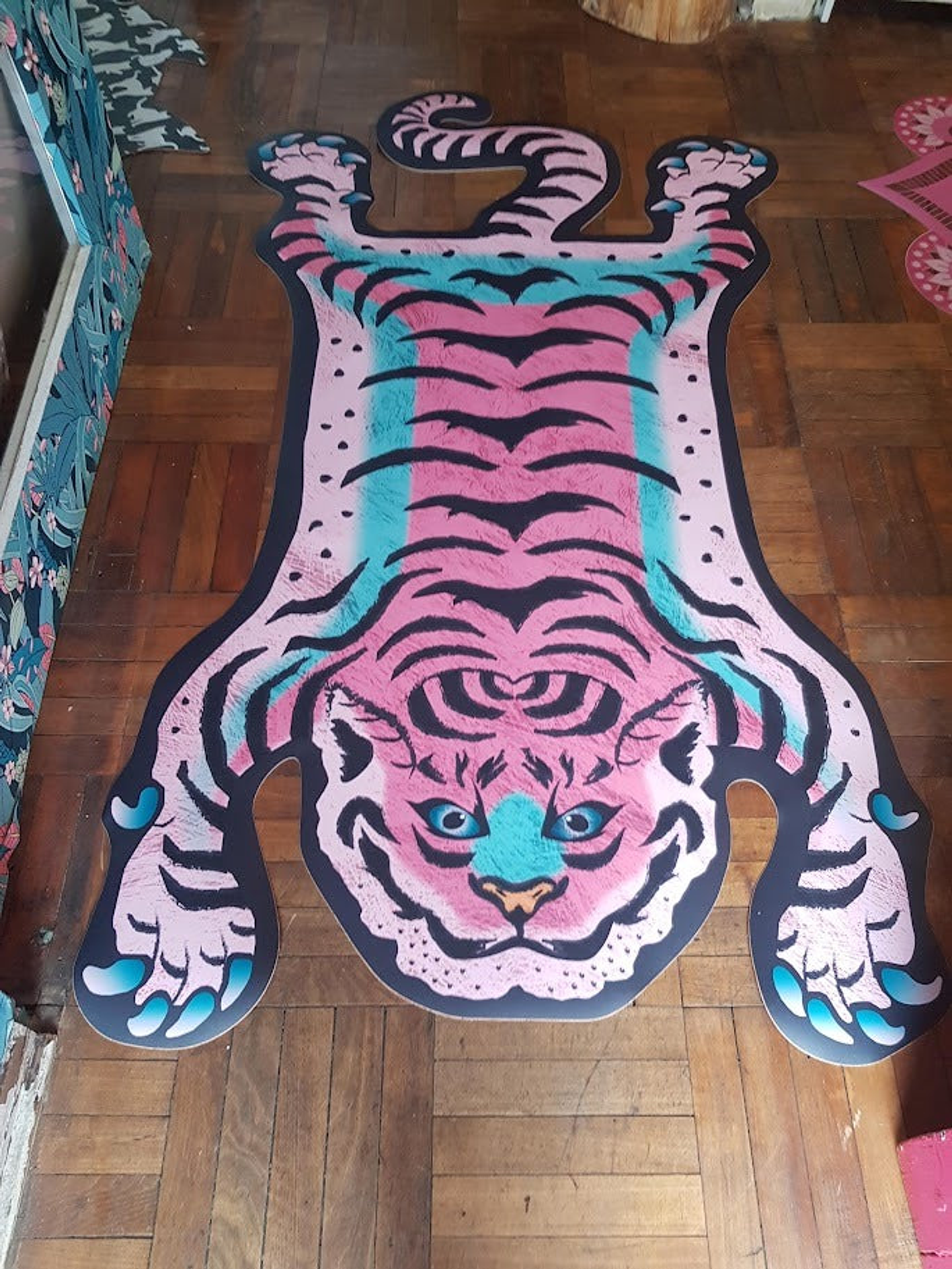Alfombra Vinílica / Pink Tibetan Tiger 2