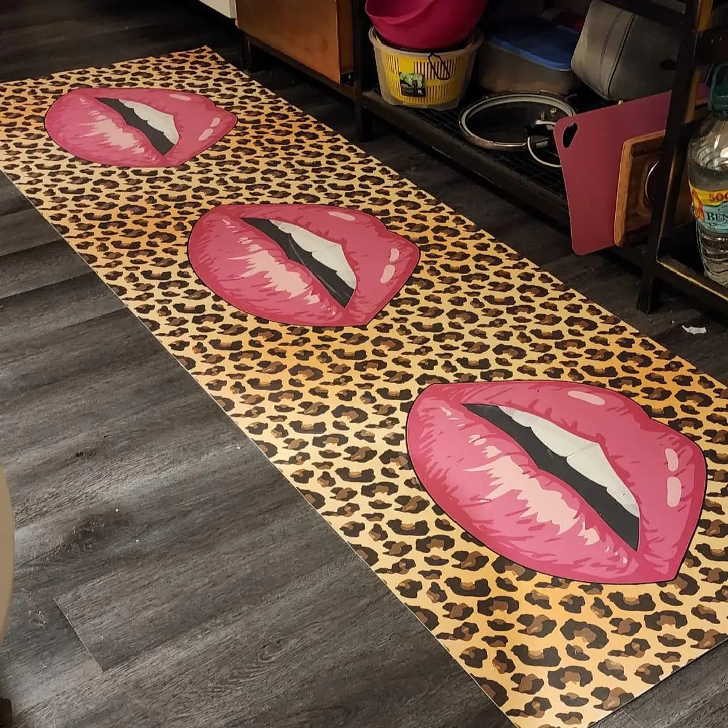 Alfombra Vinílica / Leopardo Kiss 1