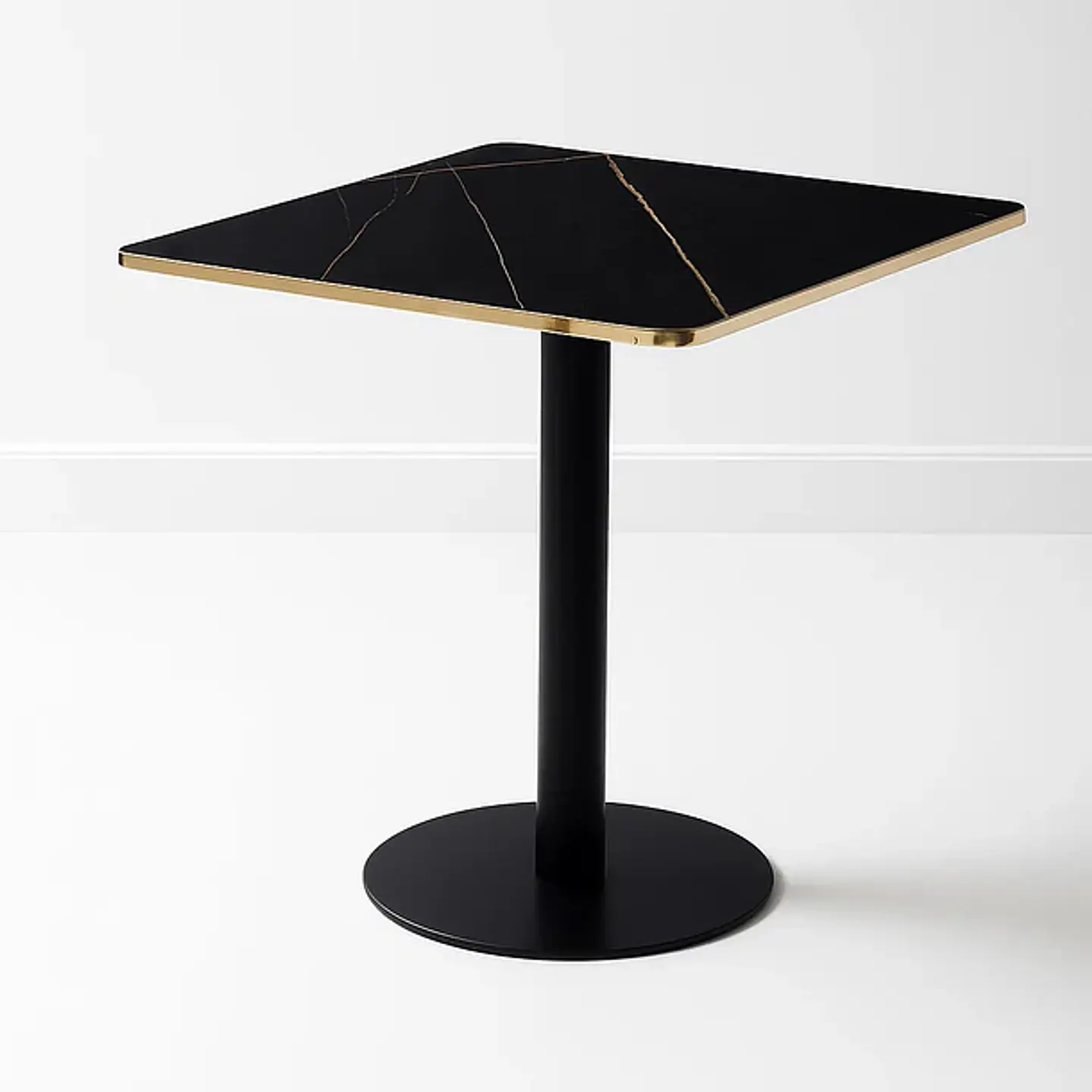 Mesa Luxor (Kl) 2