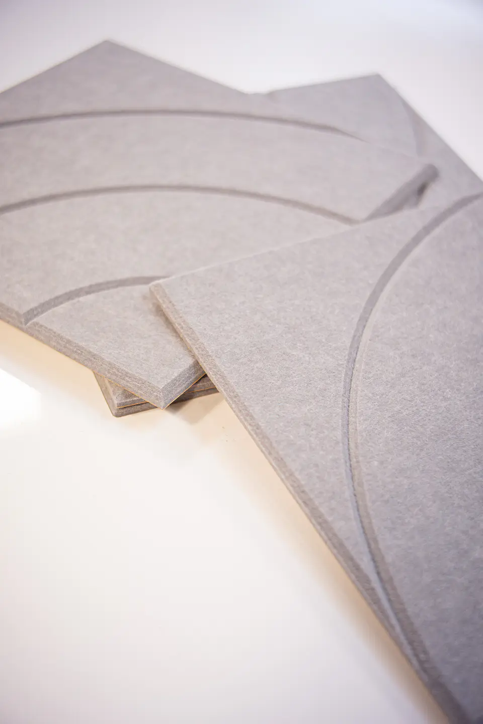 Pack 4 Paneles Acústicos Adhesivos / Gris Curve 6