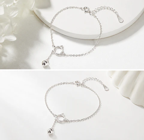 Pulsera de plata con cara y campana de gato