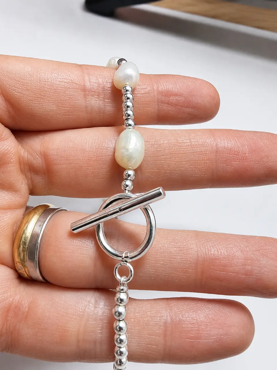 Pulsera perlas barrocas con cuentas de plata 4