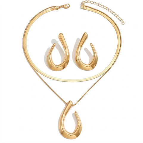 Conjunto dorado minimalista cosmopolita