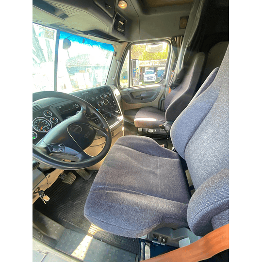 FREIGHTLINER  - CASC 113 - Año 2017