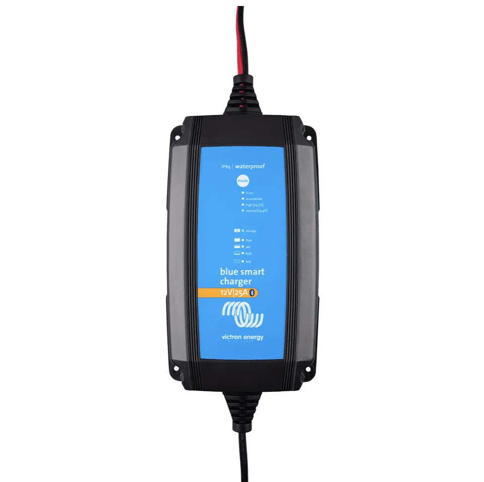 Blue Smart Charger 12/25(1) 230V CEE 7/16 IP65  1
