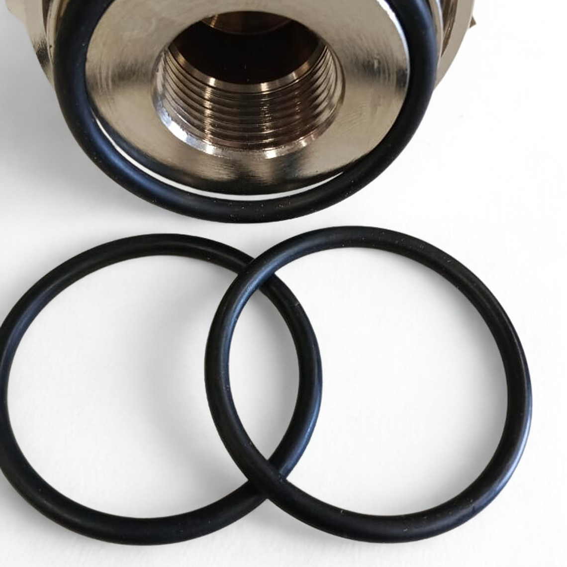 ORING VALVULA CARRO CON TUERCA 1