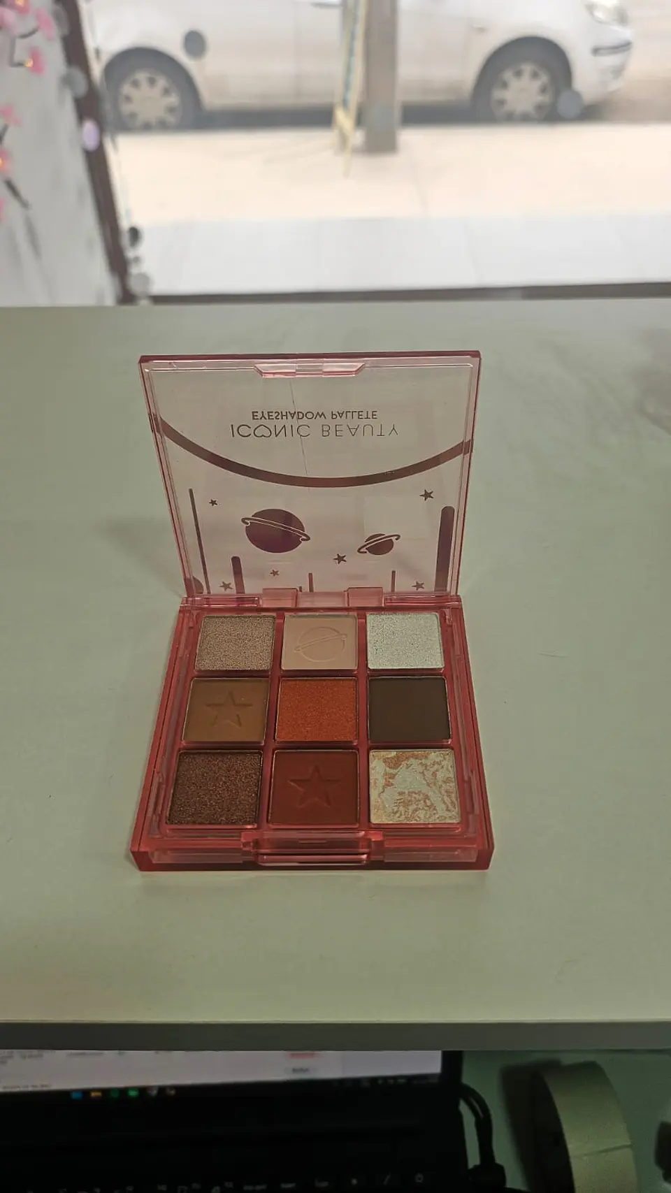 Paleta de Sombras Iconic Beauty 9 colores 5