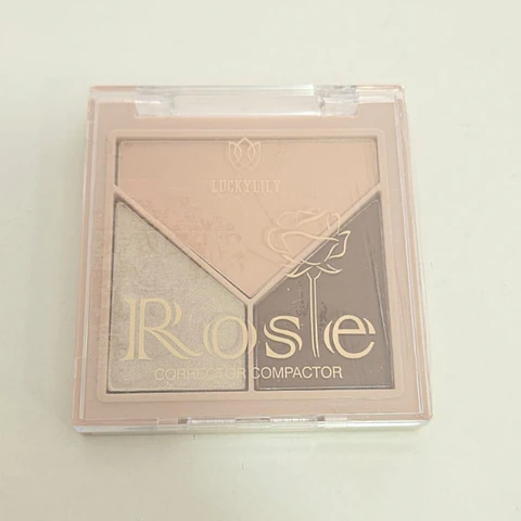 Corrector Compacto Rosie - LL