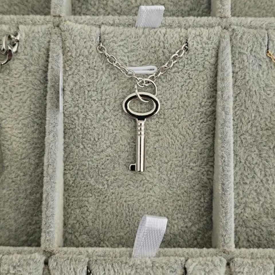 COLLARES LUXURY 8
