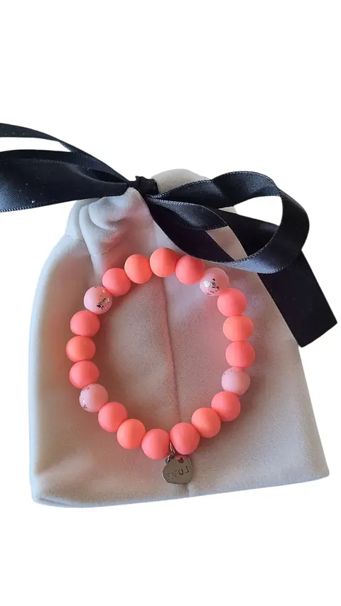 LOVE PINK