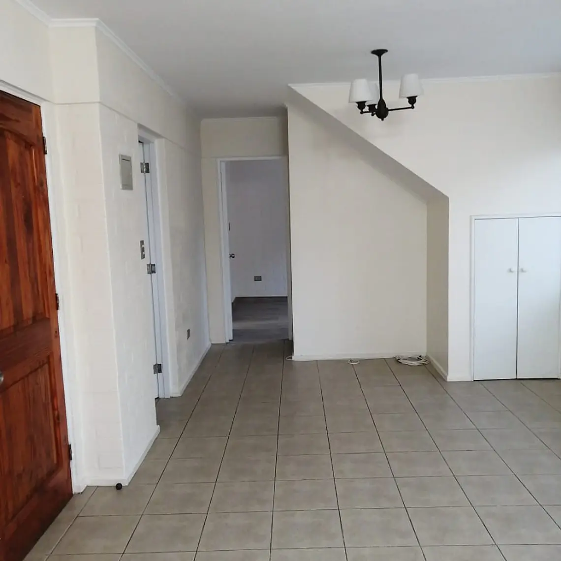 ARRIENDO BELLA Y GRANDE CASA EN CONDOMINIO EN LA CRUZ 8