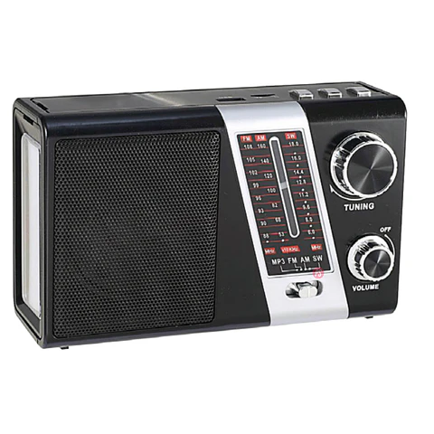 Radio Portátil AM/FM/SW Con Panel Solar Y Luz - PS